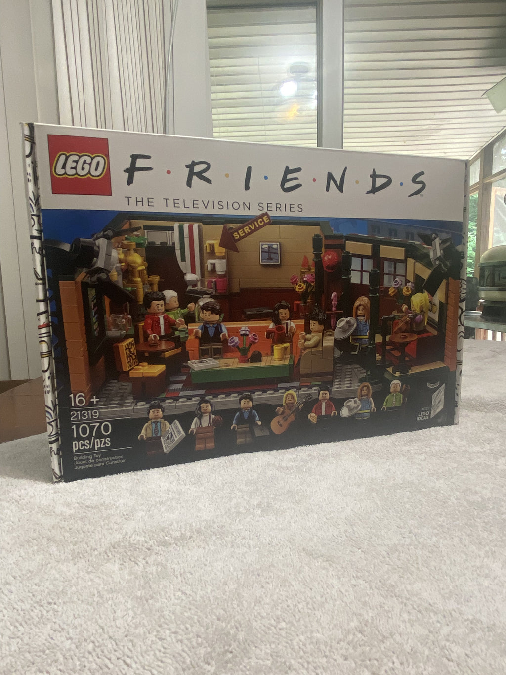 Photo 1 of F·R·I·E·N·D·S Central Perk